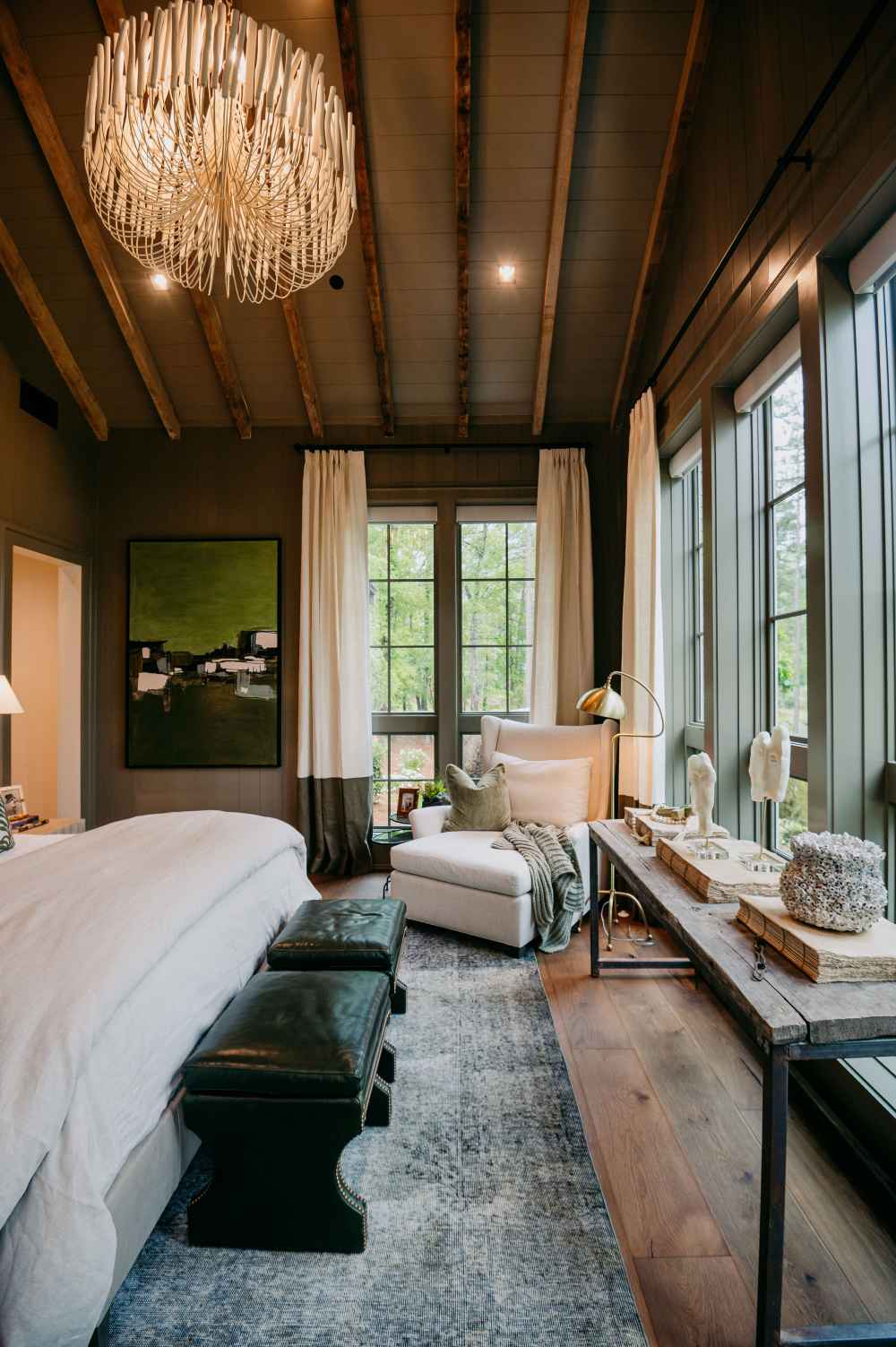 tudor-lake-cottage-14-Masterbedroom-110.jpg
